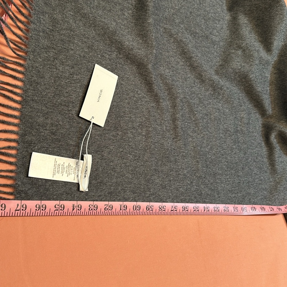 New Vince 100% Merino Wool/Laine Scarf. Gray. - Picture 7 of 7